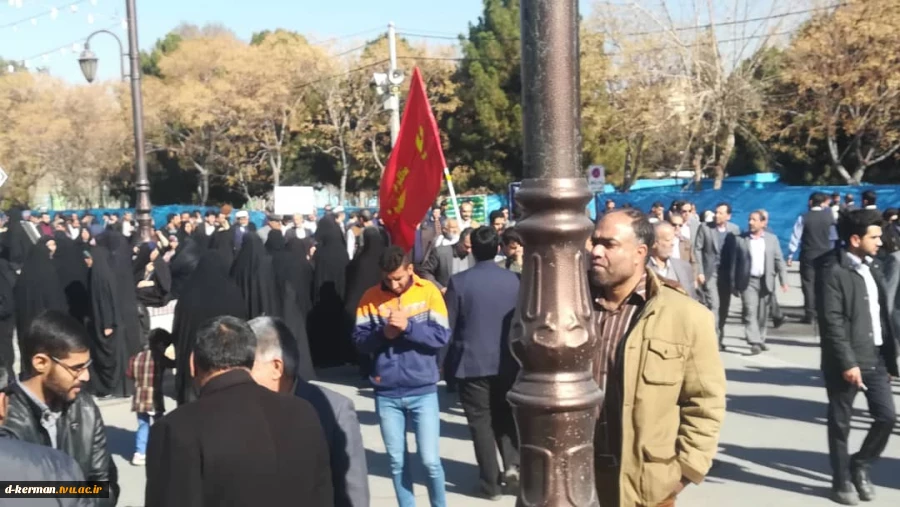 حضور کارکنان و دانشجویان آموزشکده فنی و حرفه ای دختران کرمان، در راهپیمایی 9 دی 4