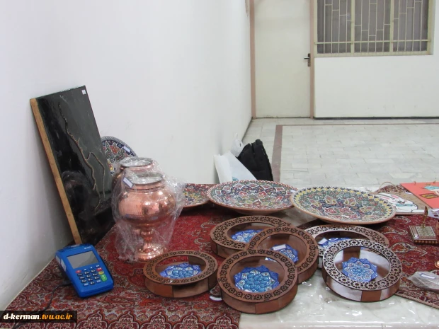 نمایشگاه دستاوردها و بازارچه دست ساخته های دانشجویی 13