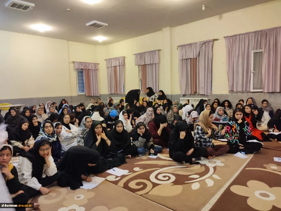 کارگاه آموزشی پدافند غیرعامل و ایمنی در خوابگاه با همکاری علوم پزشکی کرمان 2