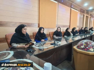برگزاری محفل حافظ‌خوانی، شعر و موسیقی زنده در آموزشکده دختران کرمان 4