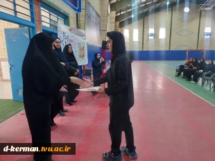تقدیر از افتخارآفرینان رشته هاکی المپیاد قهرمانی دانشجویان وزارت علوم با حضور هیأت رئیسه آموزشکده ملی مهارت دختران کرمان 6